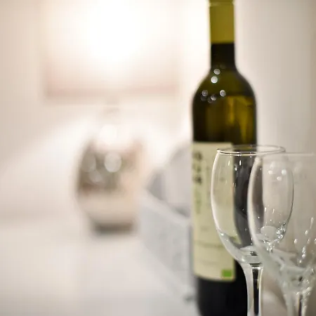 Luxury Colonna 4*, Center