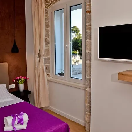 Luxury Colonna 4*, Center Maison d'hôtes