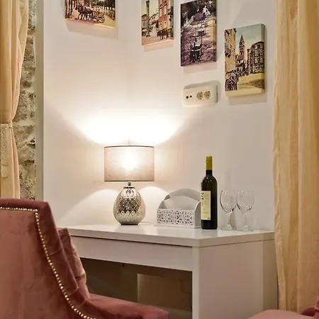 Maison d'hôtes Luxury Colonna 4*, Center